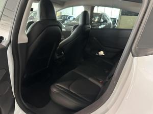 รถยนต์ไฟฟ้า <span class=keywords><strong>Tesla</strong></span> <span class=keywords><strong>Model</strong></span> <span class=keywords><strong>Y</strong></span> รุ่นปี 2024 มือสอง ขับเคลื่อนล้อหลัง พวงมาลัยซ้าย สำหรับส่งออก ขายส่ง FOB NEDC 401-500 กม. 200-250 กิโลวัตต์ - Product Image 2