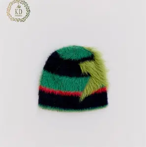 KD maglieria fabbricazione Logo Jacquard personalizzato maglia invernale a righe grande stella Fuzzy Mohair Beanie