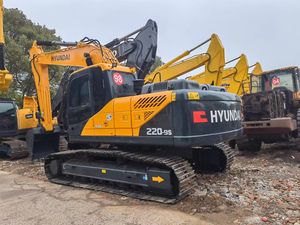 Excavatrice hydraulique Hyundai 220LC-9S d'occasion moteur diesel de 20 tonnes à vendre - Product Image 4