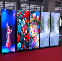 Affiche LED publicitaire de supermarché Affichage multimédia Affiche de signalisation numérique intérieure Écran LED