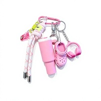 Porte-clés tendance en forme de bouteille d'eau réaliste, sandales, écouteurs, motif zodiacal, breloque de sac DIY