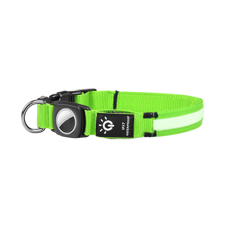 Green light collar