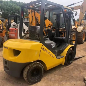 รถยกมือสอง KOMATSU FD30 ลดราคาพิเศษ ขายด่วน เครื่องจักรกลหนักสำหรับงานดิน - Product Image 1