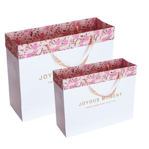Bolsas de embalaje de regalo para manualidades reciclables de papel <span class=keywords><strong>Kraft</strong></span> y arte blanco de diseñador personalizado con asas Beige con logotipo impreso personalizado - Product Image 5