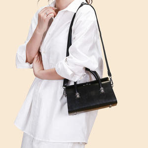 Sacs à main minimalistes, sacs à main en PU à forme fixe, et sacs à bandoulière. 8846 - Product Image 3