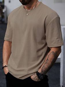 Camiseta de algodón de cuello redondo con diseño propio para hombre, camiseta de gran tamaño hecha a mano, producto a granel personalizado - Product Image 2