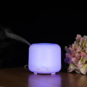 YX-165 เครื่องกระจายกลิ่นหอมสีขาวมินิยูเอสบีเครื่องเพิ่มความชื้นแบบพ่นหมอกสำหรับใช้ในบ้านและห้องนอนพร้อมตัวตั้งเวลา 8 ชั่วโมง - Product Image 2