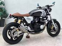 Yamaha 400 Cafe Racer, moteur quatre cylindres 400cc, style extrêmement rétro, personnalisé pour usage privé, fabriqué au Japon, vitesse maximale >150 km/h