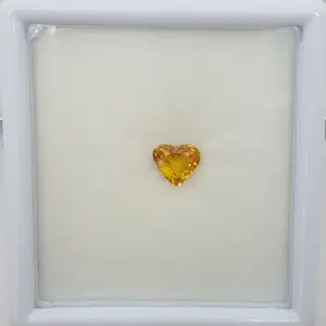 Sarı safir kalpler