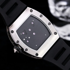 <span class=keywords><strong>Reloj</strong></span> <span class=keywords><strong>de</strong></span> Hombre Mecánico Automático <span class=keywords><strong>de</strong></span> Acero Inoxidable con Correa <span class=keywords><strong>de</strong></span> Goma, Diseño <span class=keywords><strong>de</strong></span> Esqueleto Tallado en 3D con Dragón Rojo y Dorado, Tipo Tonneau, el Más Popular <span class=keywords><strong>de</strong></span> Moda - Product Image 6