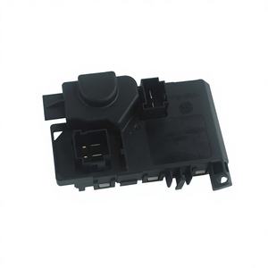 Módulo de Ventilador Mercedes-Benz W221 Compatible con 2218706758, Módulos de Control Compatibles con 12V y 24V - Product Image 1