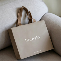 Sacs en papier blanc de luxe personnalisés avec logo imprimé, sacs cadeaux personnalisés avec votre propre logo pour les petites entreprises