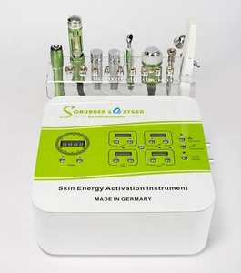 Máquina de Belleza 8 en 1 que Combina una Variedad de Funciones de Equipos Faciales en una Sola Unidad para Mantener la Piel Sana FG-10 Multifunción 8 en 1 - Product Image 3