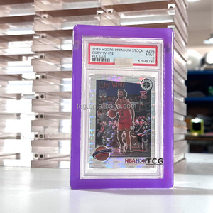 Porte-cartes TCG personnalisé en acrylique de 10 mm avec bord arrondi <span class=keywords><strong>et</strong></span> fermeture magnétique pour carte Charizard Holo 4 Celebrations P SA 2021 - Product Image 1