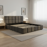 Nouvelle conception de lit king size européen avec cadre rembourré en tissu doux, structure en bois MDF, panneau en contreplaqué, couleur personnalisable