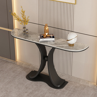 Table d'entrée et table d'appoint minimalistes modernes haut de gamme dans le salon