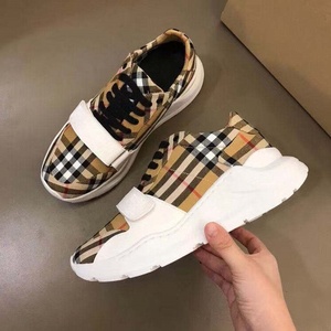 Vente directe d'usine ! Chaussures de sport au design rétro de haute qualité, chaussures décontractées légères à semelle épaisse et tendance, pour couples. - Product Image 2