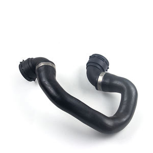 Pièces automobiles Tuyau d'eau de voiture 17127564480 Tuyaux de réservoir d'eau pour BWM 3 'E82 E92 E91 E93 335i 335xi 1' E88 <span class=keywords><strong>Z4</strong></span> E89 <span class=keywords><strong>35is</strong></span> - Product Image 2