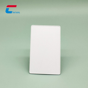 Tarjeta de Presentación Metálica NFC Personalizada, Tarjeta Sin Contacto Resistente al Agua para Eventos Corporativos y Programas de Fidelización - Product Image 5