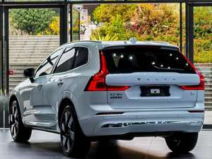V Olvo <span class=keywords><strong>XC60</strong></span> PHEV 2024 <span class=keywords><strong>T8</strong></span> AWD Long Range Smart Edition Luxe - Product Image 6