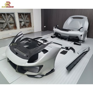 ชุดแต่งตัวถังรถยนต์คาร์บอนไฟเบอร์แบบแห้งสไตล์ Pista พร้อมกันชน ฝากระโปรง สปอยเลอร์ สำหรับ Ferrari 488 GTB Spider ปี 2015-2018 พร้อมสเกิร์ตข้าง - Product Image 2