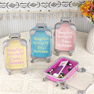 Mini valise de voyage créative en plastique Boîte à bonbons Nouveauté Valise de poupée Mini valise à bagages Boîte-cadeau pour poupée Fête de mariage - Product Image 3