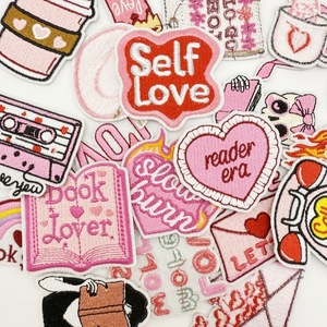 Patch brodé décoratif pour ordinateur, <span class=keywords><strong>motif</strong></span> lettre anglaise rose, idéal pour les fêtes, best-seller - Product Image 2