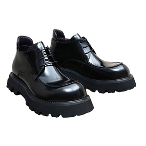 Bottes en cuir véritable faites à la main pour hommes, rehaussées de 4,5 cm, style britannique haut de gamme, à semelle épaisse, en cuir de vachette, tendance - Product Image 1