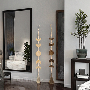 Guirnalda Decorativa de Madera Ecológica de Tilo con Cuentas de Macramé, Estilo Boho Rústico, para Colgar en la Pared del Hogar, Dormitorio o Sala de Estar, con Diseño de Ángel - Product Image 3