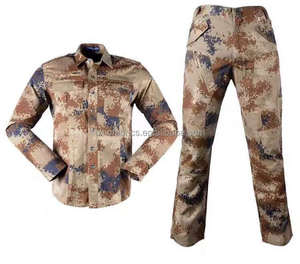 Tela Oxford Ripstop Taslan <span class=keywords><strong>con</strong></span> Estampado <span class=keywords><strong>de</strong></span> Camuflaje NIR Reciclada GRS, Membrana Impermeable y Transpirable para Chaqueta Táctica - Product Image 5