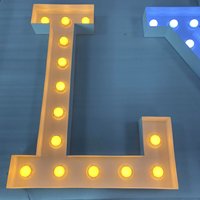 Grandes lettres de chapiteau en acier inoxydable 3D LED chiffres personnalisables (3 pieds/4 pieds) Design debout en forme de néon pour les mariages et les événements