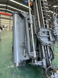 آلة حفر هيدروليكية زاحفة بقلب ماسي تعمل بمحرك ديزل لعمق 200 متر، آلة حفر جيوتقنية مع مضخة وحبل سلكي - Product Image 2