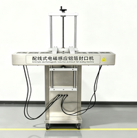 Ligne de production de remplissage de liquides entièrement automatique avec remplissage servo de haute précision pour boissons, huiles alimentaires et produits chimiques quotidiens