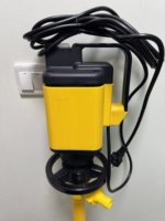 Pompe à fût portable verticale standard 220 V 50 Hz de 55 gallons avec jauge de dosage pour liquides chimiques hautement corrosifs