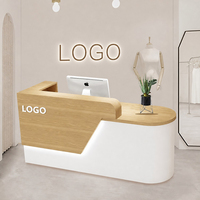 Comptoir de réception personnalisé pour salon de beauté, vitrine, design intérieur complet, éclairage LED pour salon de coiffure et maquillage