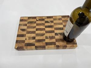 <span class=keywords><strong>Planche</strong></span> <span class=keywords><strong>à</strong></span> <span class=keywords><strong>découper</strong></span> Patchwork en bois d'acacia 36x24x3.5 <span class=keywords><strong>cm</strong></span> <span class=keywords><strong>planche</strong></span> <span class=keywords><strong>à</strong></span> <span class=keywords><strong>découper</strong></span> de petite taille pour l'aspect des échecs <span class=keywords><strong>planche</strong></span> <span class=keywords><strong>à</strong></span> <span class=keywords><strong>découper</strong></span> <span class=keywords><strong>à</strong></span> grain fin pour la maison - Product Image 3