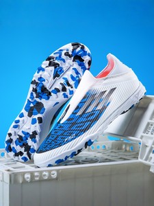 Chaussures de football en gros pour l'hiver et l'été, nouveau style, pour adolescents et hommes, entraînement sportif, tige en PU, doublure en coton, semelle intermédiaire en caoutchouc, toutes saisons - Product Image 2