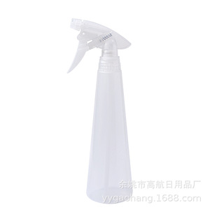 Botella de Spray de Plástico con Pulverizador de 500 ml, Boquilla Ajustable para Riego y Limpieza de Jardín - Product Image 5