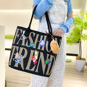 Fashion Trend Canvas Tote Bag Large Capacity Zipper Closure Everyday Use Spring 2024 - Product Image 2