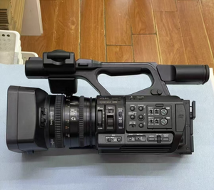Videocámara Profesional de Alta Calidad PXW-Z190 4K, Videocámara de Mano Z190 con Zoom Óptico de 25x - Product Image 1