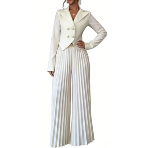 ชุดเซ็ต 2 ชิ้นสำหรับผู้หญิง กางเกงพลีทขายาวทรงกระบอก ชุดสูทครอปกระดุมสองแถว กางเกงขากว้าง ชุดทำงานแฟชั่น - Product Image 4