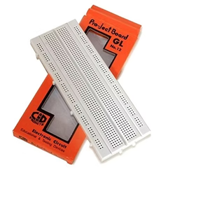 Placa de Pruebas sin Soldadura de 840 Puntos, Niquelada, Blanca, para Circuitos Electrónicos DIY, Pruebas de Arduino y Prototipos de PCB - Product Image 3