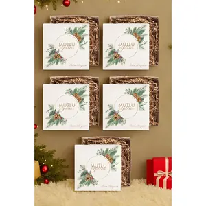 Boîtes cadeaux personnalisées de Noël, ensemble de 5 pièces avec nom personnalisé - Cadeau de fête - Product Image 1