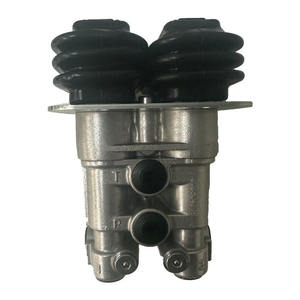 Vanne de pied pour excavatrice Huamao à 8 trous |   Pédale de commande durable pour systèmes hydrauliques - Product Image 1