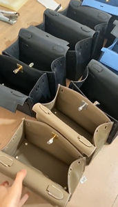 Sacs à main de luxe pour femmes de grandes marques, en cuir véritable avec broderie de nœuds et de fleurs - Product Image 3