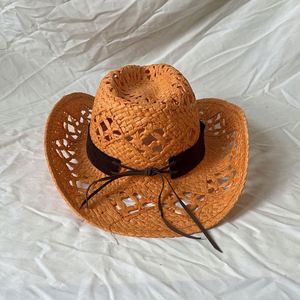 หมวกคาวบอยสานฟางตกแต่งลายพิเศษสำหรับผู้หญิงผู้ชาย รุ่นใหม่ขายดีประจำฤดูร้อน หมวกกันแดดสานฟางแบบโปร่ง - Product Image 4