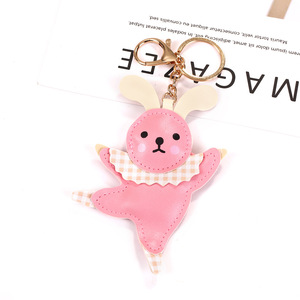 Lindo y divertido llavero de cuero con colgante de oso de peluche bailarín con bufanda y estampado UV - Product Image 5