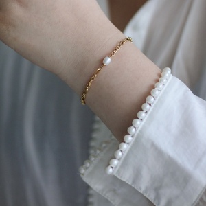 Elegant Natural <b>Shell</b> Gold Plated Paperclip Chain Fresh Water Pearl Stainless Steel Chain <b>Bracelet</b> - Product Image 4