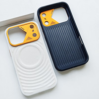 Coque de protection antichoc en cuir PU à motif ondulations aquatiques avec cadre d'objectif métallique et aimant pour iPhone 17 16 Pro Max – Nouveauté