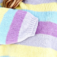 Pull en tricot rayé multicolore pour femmes, col rond, coupe ample, style décontracté, idéal pour les vacances, en nylon/polyester